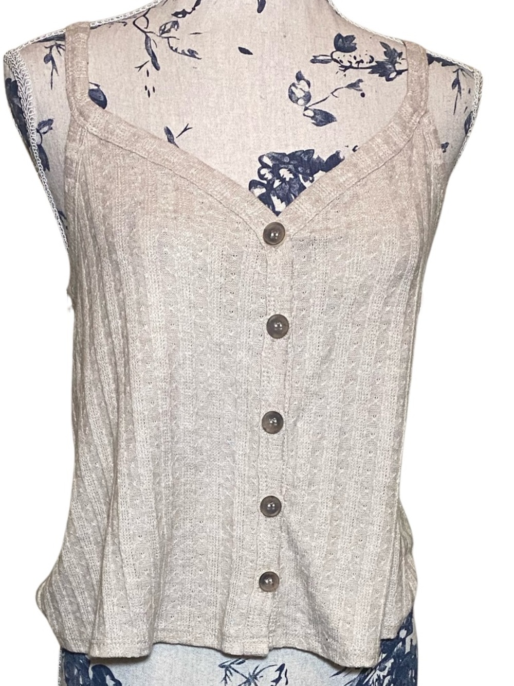 Rabbit Rose Ribbed Knit Button Front Cami Tank Blouse Beige Tan NWT Small
